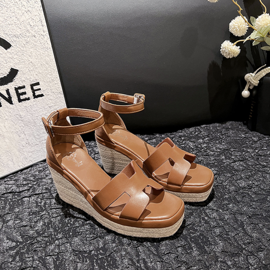 CHLOÈ | HIGH-HEEL SANDALS