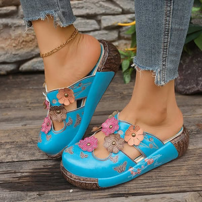 Clara™ - Elegant Retro Sandals with Floral Detail