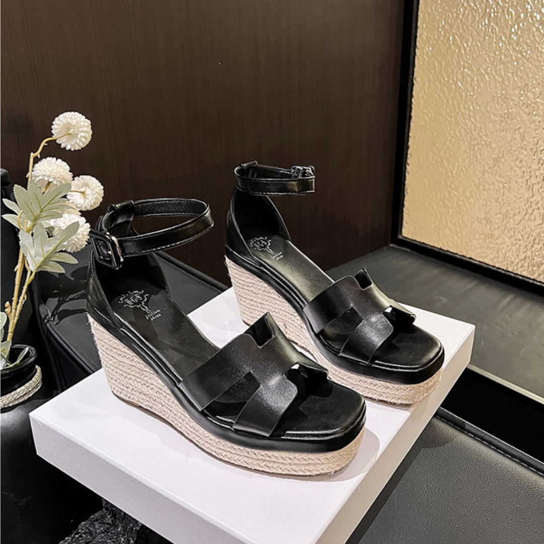 CHLOÈ | HIGH-HEEL SANDALS