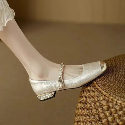 Nona™ - Stunning Pumps