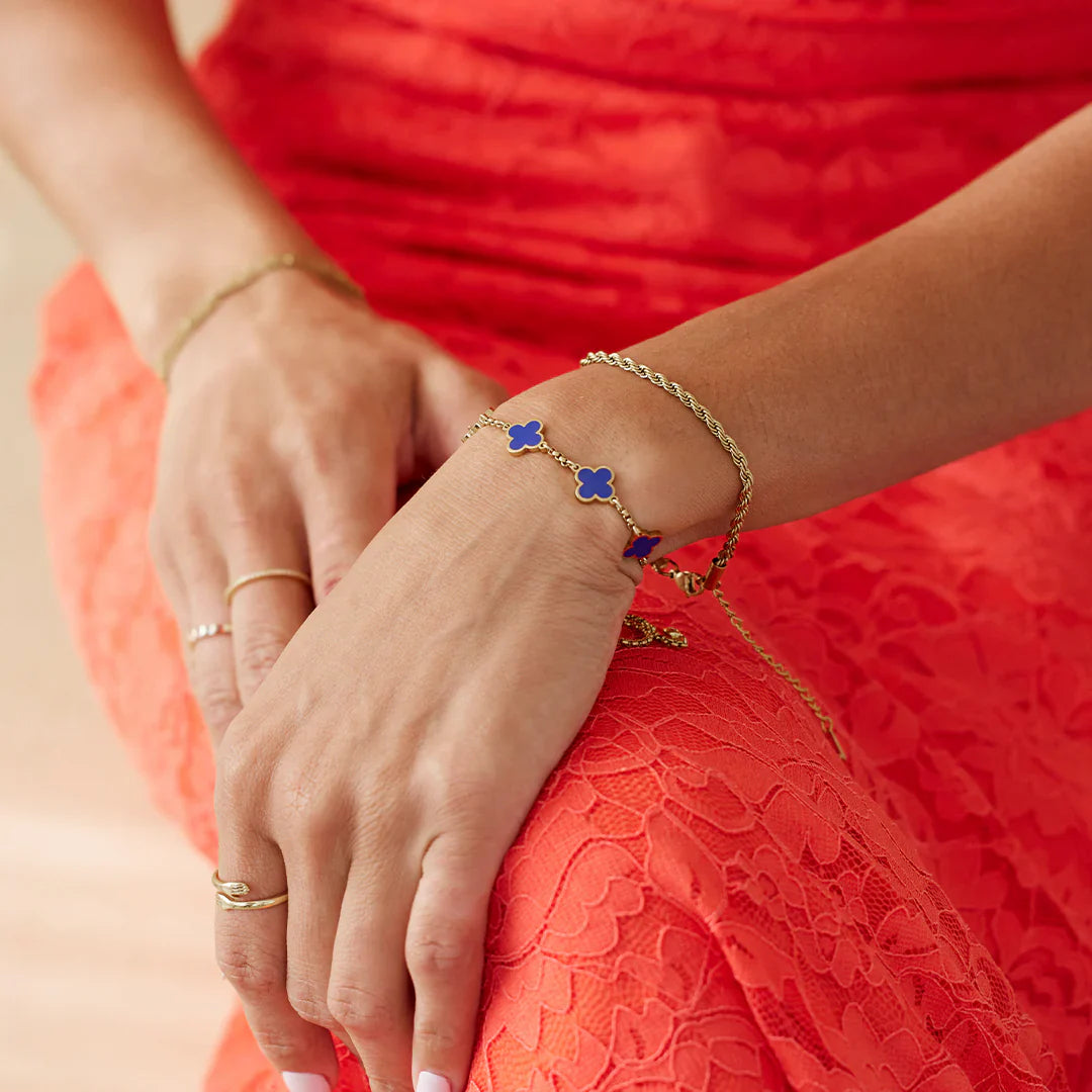 Bracelet with Blue Clover Pendant