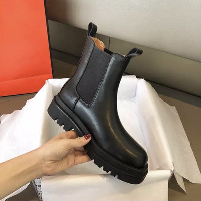 Veronika | Classic Knee-High Boots