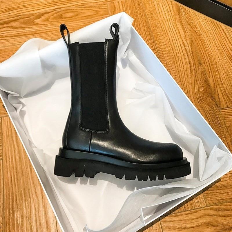 Veronika | Classic Knee-High Boots