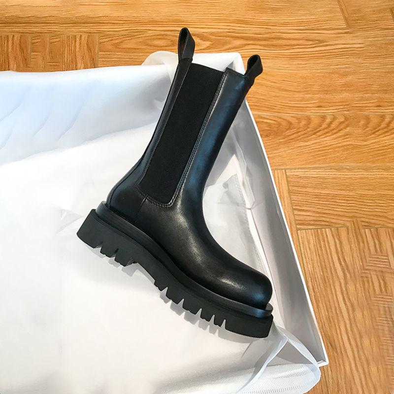 Veronika | Classic Knee-High Boots